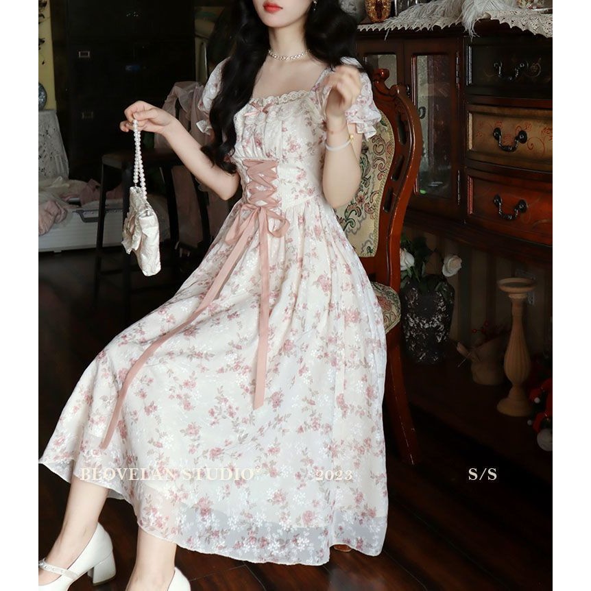 เดรสลายดอกไม้แขนพัฟคอเหลี่ยมฝรั่งเศส Lace-Up แคบ-เอว รูปที่ 6