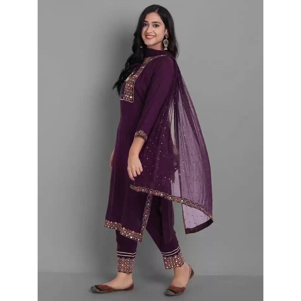 ชุด Punjabi มาใหม่ของ Danielle