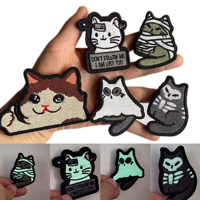 Luminous Ghost Cat,การ์ตูนผ้าสติกเกอร์เย็บปักถักร้อยตะขอและห่วงแพทช์เรืองแสงใน Dark Tactical Badge สําหรับกระเป๋าเป้สะพายหลัง,เสื้อผ้า