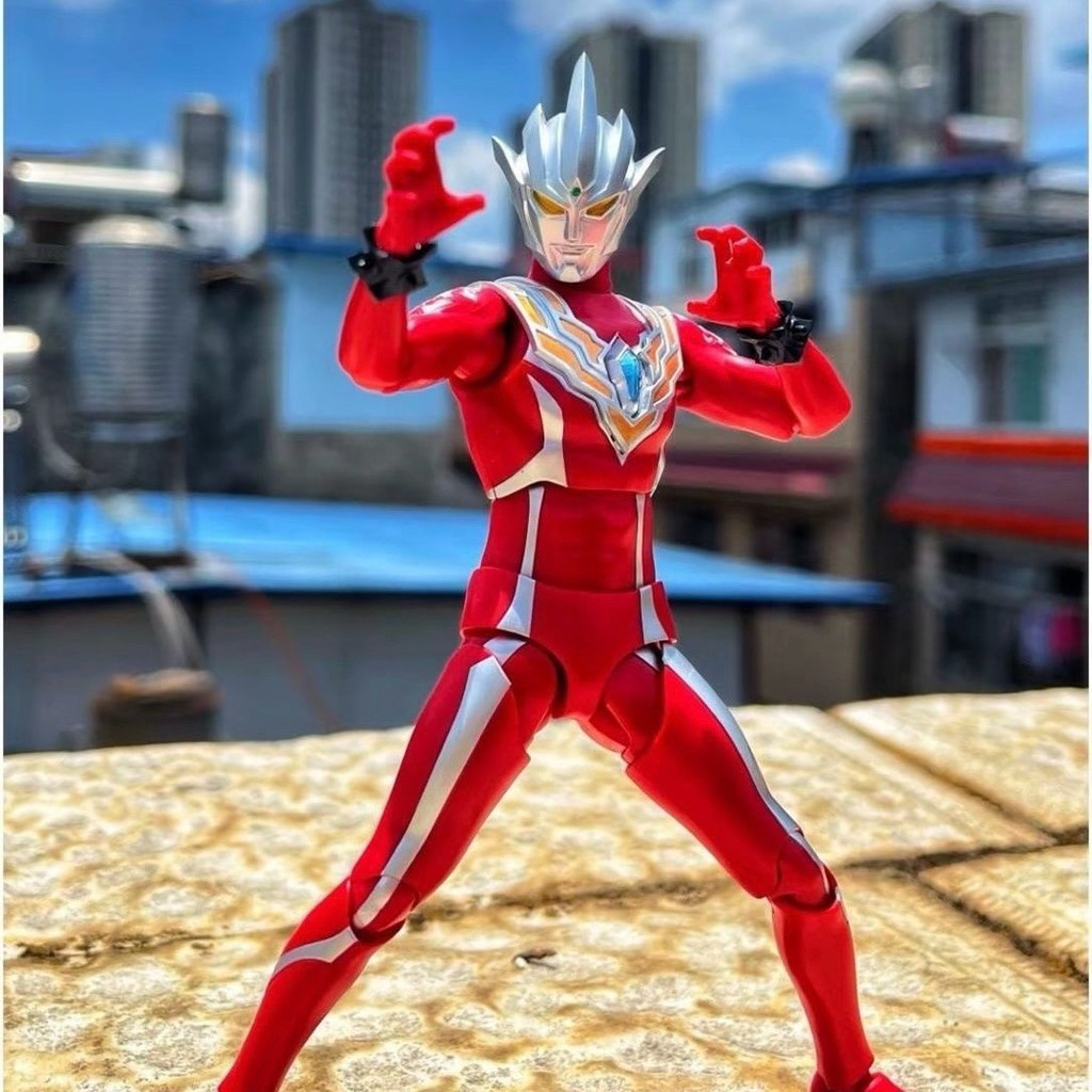 SHF Regulus Ultraman ของเล่นตุ๊กตาทั้งร่างกาย Super Movable Rosso Blu 3 ถึง 6 ปีของเล่นเด็ก 40811