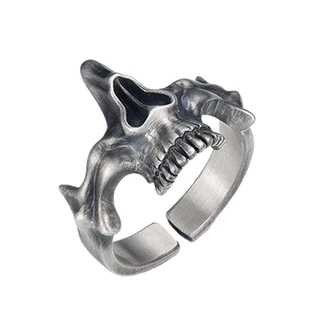 Bdw ผู้ชาย s Gothic Punk Skull แหวน Punk Retro Gothic ผู้ชาย Skull แหวนเงินสีดํา Cool แหวนเครื่องประดับอุปกรณ์เสริม
