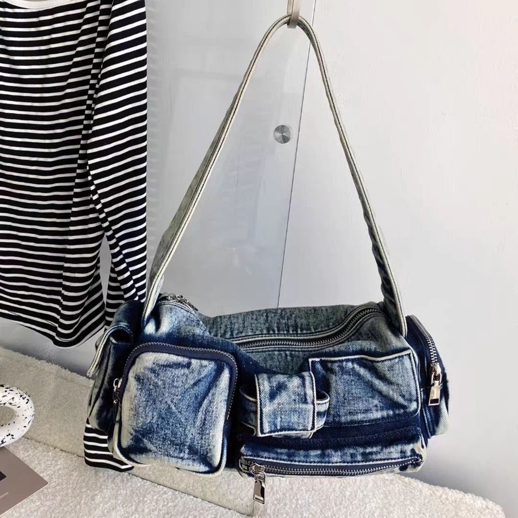 High-end Retro Distressed Denim กระเป๋าใบเล็ก Multi-Pocket Niche Design Underarm หญิงกระเป๋ารถจักรยานยนต์กระเป๋าสะพายแฟชั่น