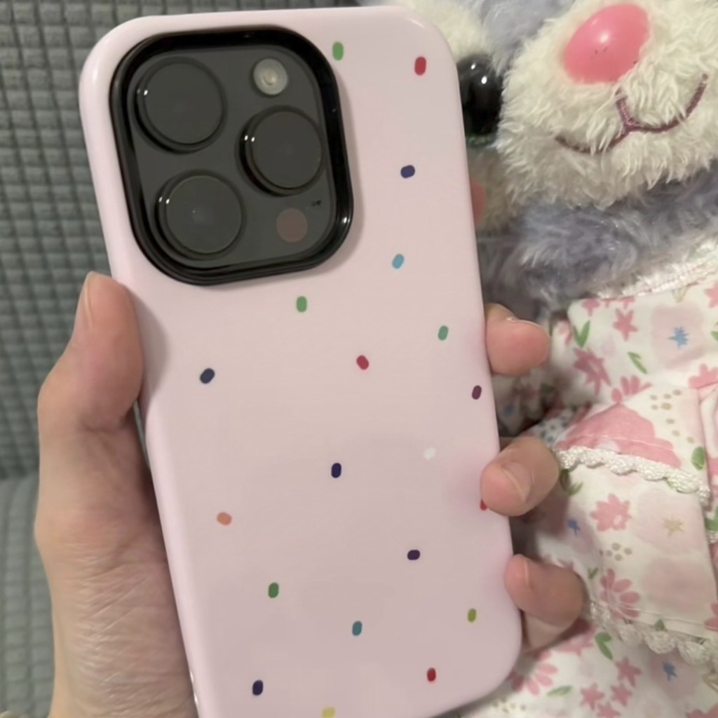 พื้นหลังสีชมพูบริสุทธิ์สีสัน Polka Dot เคสป้องกันเหมาะสําหรับ iPhone 15ProMax Simple 13Pro Double La