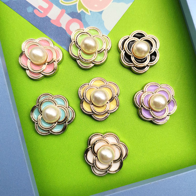 10ชิ้นแฟชั่น มาค่า สีชาแนลสไตล์จุดน้ํามันดอกไม้เรซิ่นแพทช์ทําเองอุปกรณ์ผมกิ๊บต่างหูโทรศัพท์กรณีรองเท้าหัวเข็มขัดสติกเกอ