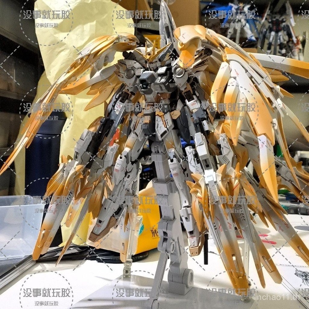 [Explosive Explosive Quick] Daban Bai Xueji 8827 Flying Wing Pearlescent Gold Gradient Board สเปรย์ก