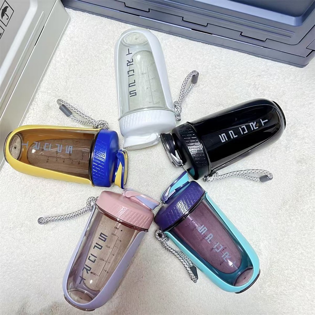【ส่งไวจากกรุงเทพ】แก้วเชคโปรตีนพรีเมียม 590ml แก้วเชคเวย์สำหรับฟิตเนส พร้อมลูกบอลสแตนเลส มีหลายสี ส่งภายใน 24 ชม.