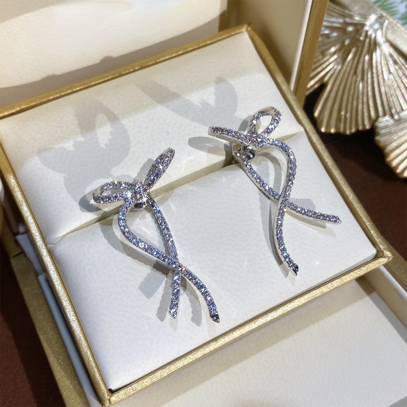 โจโจ้ โกโก้ แฟชั่นสไตล์ฝรั่งเศสต่างหูหรูหราสําหรับผู้หญิง พลอยเทียม โบว์จี้เครื่องประดับหู - รูปที่ 2