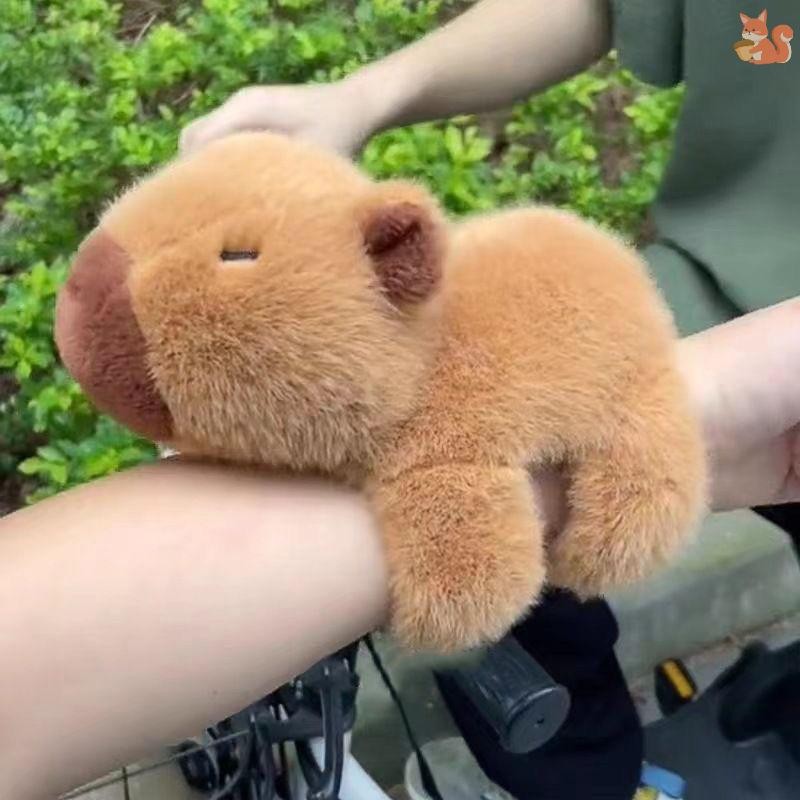 [BI] น่ารัก Capybara Slap Clap สายรัดข้อมือของเล่นการ์ตูนตุ๊กตาสัตว์ตุ๊กตา Clap แหวนสร้อยข้อมือตุ๊กตาแหวนมือสําหรับเด็กของขวัญวันเกิด TH