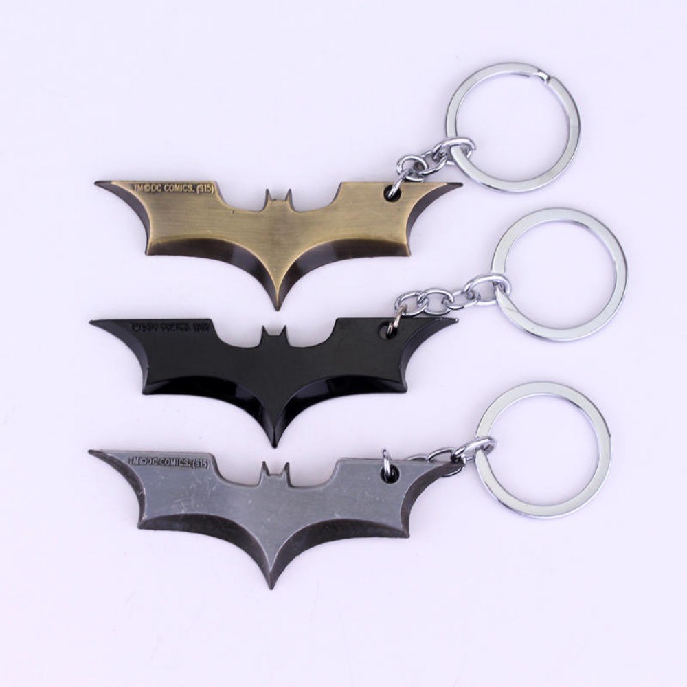 ฟิล์ม "Batman V Superman" พวงกุญแจโลหะค้างคาวจี้พวงกุญแจคอสเพลย์ Props กระเป๋าพวงกุญแจของขวัญเครื่องประดับ