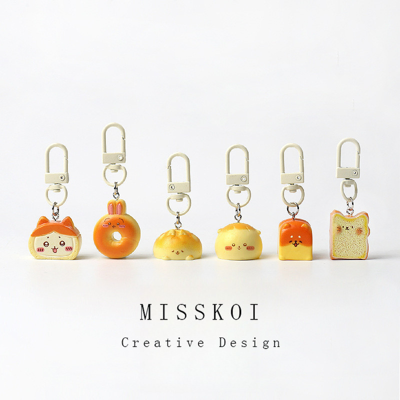 MISSKOI chikawa ขนมขนมปังจี้ตลกอาหารกระเป๋าเป้สะพายหลังจี้ Creative All-Match ตกแต่งที่ไม่ซ้ํากัน