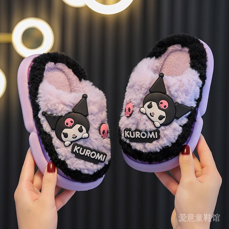 [พร้อมส่ง] รองเท้าแตะผ้าฝ้ายสำหรับเด็ก Sanrio การ์ตูนน่ารักสำหรับเด็กผู้หญิงฤดูใบไม้ร่วงและฤดูหนาวบ้านกันลื่นและอบอุ่นในร่มและกลางแจ้ง