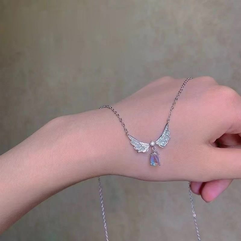 สร้อยคอคริสตัล ประดับปีก น่ารัก ซื้อเป็นของขวัญ เครื่องประดับแฟชั่น สไตล์เกาหลี พร้อมส่ง