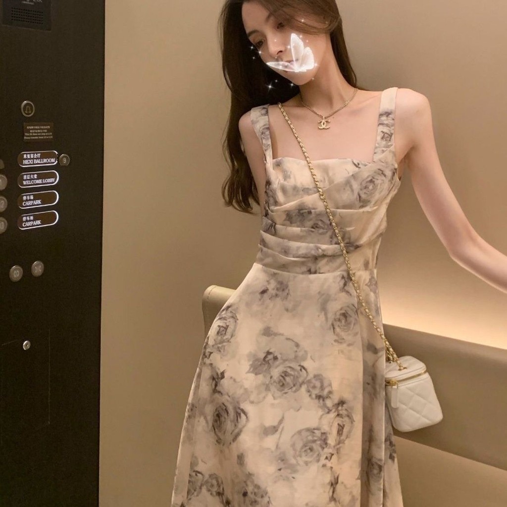 吊带法式2025碎花宽松带裙子新款夏季气质腰外套装温修身连衣裙สายรัดฝรั่งเศส 2025 ดอกไม้สายคล้องไหล่กว้างกระโปรงzi88.my20250409