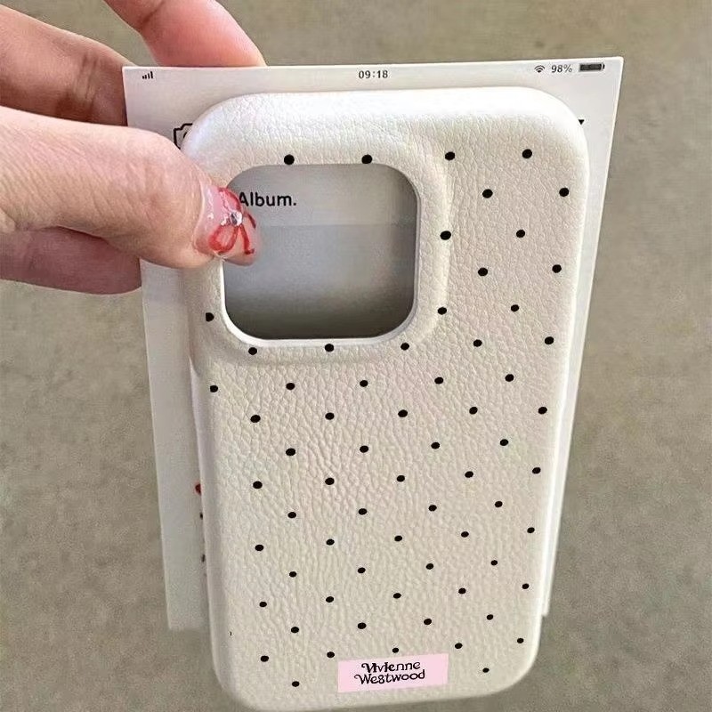 สีดําวงกลมจุดป้ายลิ้นจี่รูปแบบซิลิโคนสําหรับiPhone 16 15 Pro Max 14 Plus 13 12 11 XS Max X XRนุ่ม