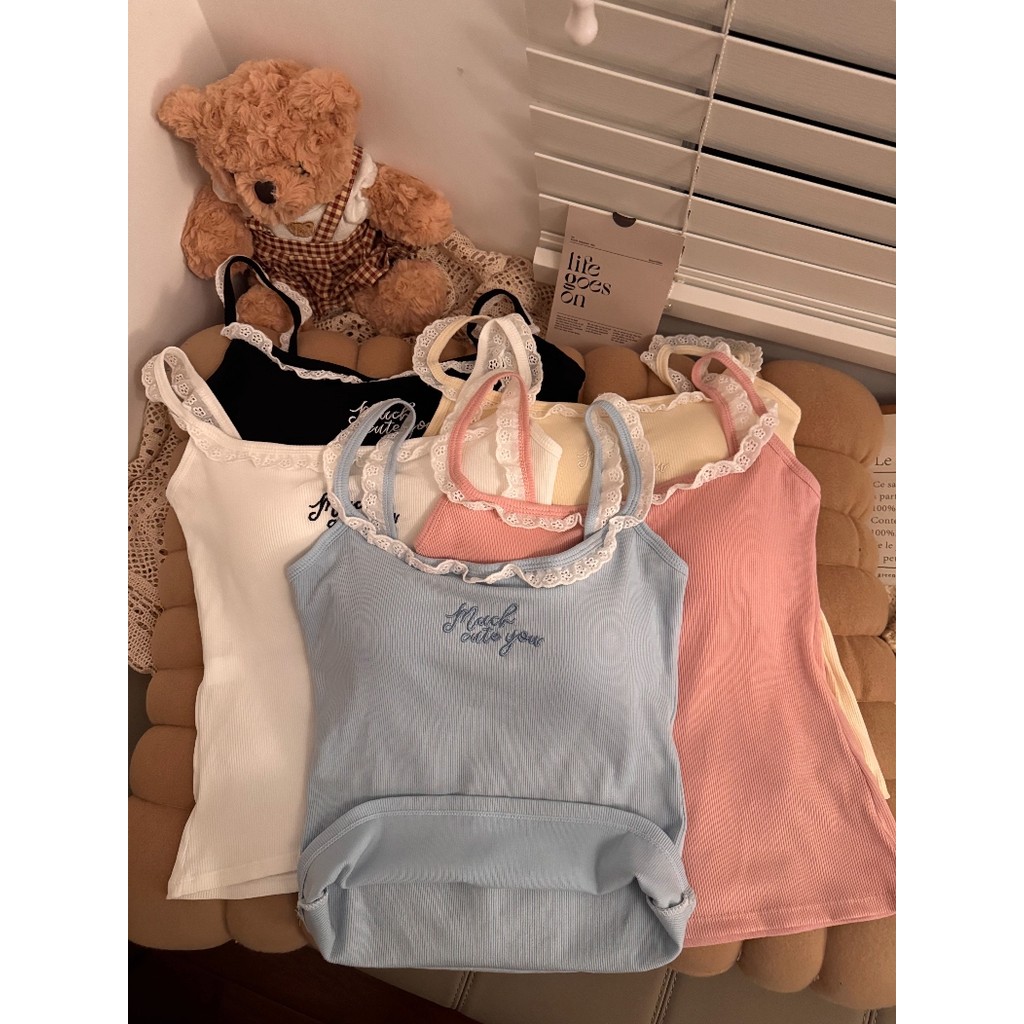 QY.Shop⭐️เสื้อสายเดี่ยว มีฟองน้ำ ใส่สบาย สัพาสเทล ดีเทลปักลายตัวอักษร 