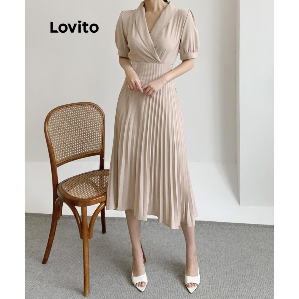 Lovito ชุดเดรสผู้หญิง แบบไขว้ แต่งจีบ สีพื้น สไตล์ลำลอง LNM69326