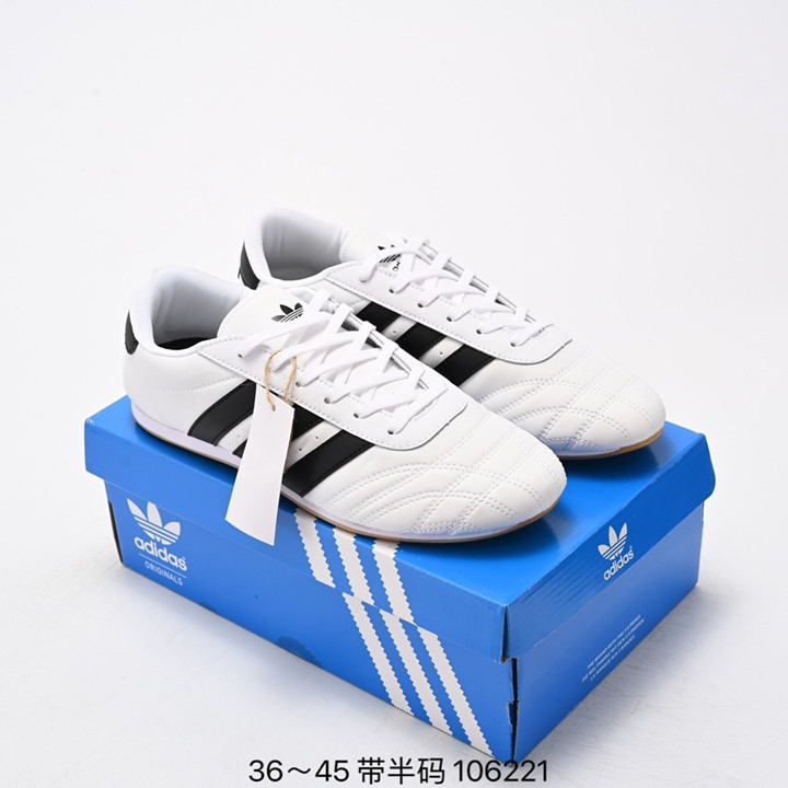 รองเท้าผ้าใบแฟชั่น Adidas กันลื่นแบบต่ำสำหรับกิจกรรมแท้จริงสำหรับเทควันโด