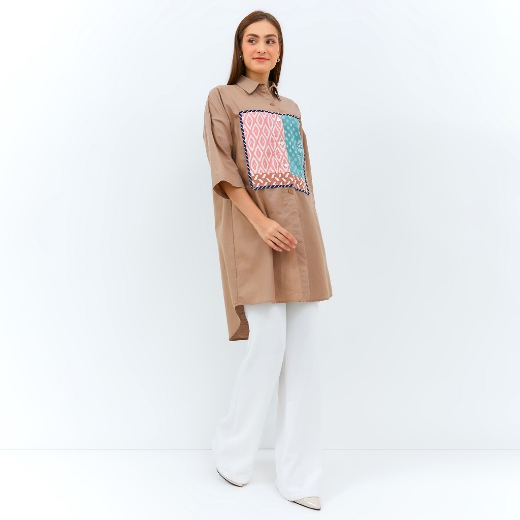 Vinca Chic By Nayara Blouse Batik Khalila