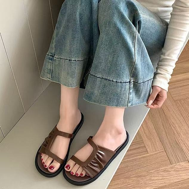 ManBu8🌞พร้อมส่ง🚚  รองเท้าแตะแบบสวม ลายจีบพลีท แฟชั่นเรียบง่าย ใช้งานได้ทั้งในบ้านและกลางแจ้ง  (LT-1993) - รูปที่ 5