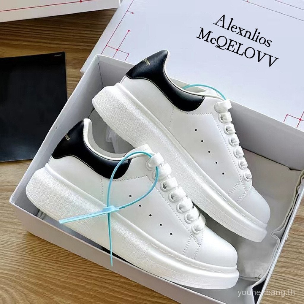 รองเท้าผ้าใบสีขาว Xuan McQueen รุ่นสูง เพิ่มความสูง รองเท้าแพลตฟอร์มพื้นหนา สไตล์คู่รักคลาสสิก สบายๆ หลากหลาย รองเท้าแบบยูนิเซ็กซ์