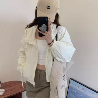 🧥แจ็คเก็ตสั้นผู้หญิง สีทึบ ดีไซน์หรู เนื้อบางเบา ดรอว์สตริง ปรับเอวได้ ใส่ได้ทุกวัน กันลม ราคาถูก M L【SY】