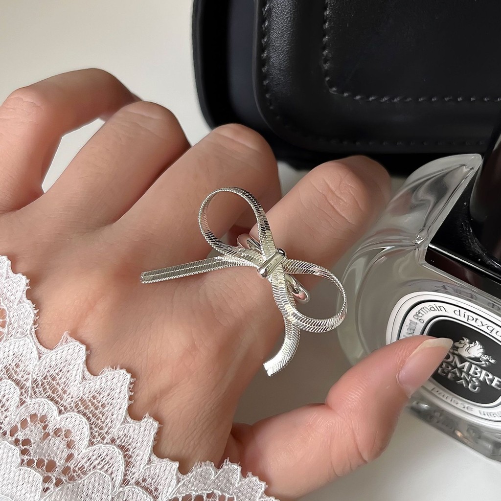 [มีในสต็อก] แหวนทอมือโบว์เวอร์ชั่นเกาหลีปรับได้