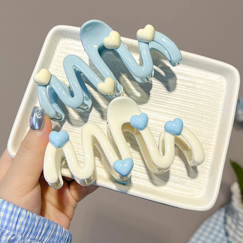 2025 กิ๊บติดผมสีครีม Blue Heart Wave ตัวเมีย