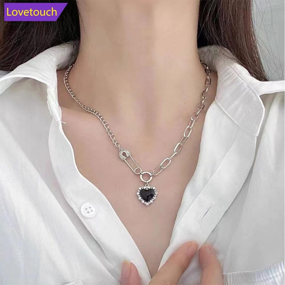 LOVETOUCH สร้อยคอจี้หัวใจสีดําส่วนบุคคลอเนกประสงค์ Pin Splicing สร้อยคอ Clavicle Chain เครื่องประดับ
