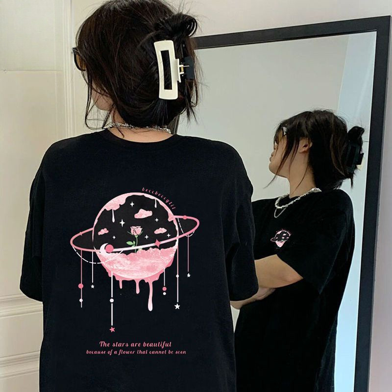 (จัดส่งตลอด 24 ชั่วโมง) Maise STUDIO Musim Panas Fun Pink Planet Abjad พิมพ์ผู้หญิง Baju-T Kasual แล