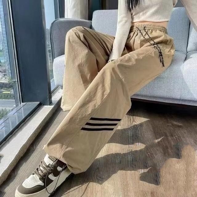 กางเกงขายาว B49 สีพื้นแต่งแถบคาดขา ใส่สบาย ปลายขาเชือกรูด ฟรีไซต์ ราคา ถูกที่สุด ดีลบีเคเค แกลเลอรีภาพที่ 4