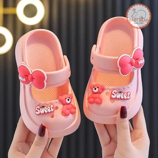 ใหม่ รองเท้าเด็กผู้หญิง รองเท้าหมีเบอร์รี่ รองเท้าหัวโต ลายน่ารักๆ วัสดุEVA น้ำหนักเบา