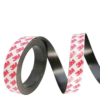 แม่เหล็ก แม่เหล็กเส้นยาง magnet แม่เหล็กยางเส้น 3M พร้อมกาว ( 1 เมตร )