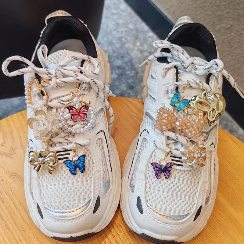 1 ชิ้นที่มีสีสันผีเสื้อรองเท้า Laces Charms สําหรับรองเท้าผ้าใบตกแต่ง Pearl Gold Love รองเท้า Charm หัวเข็มขัด DIY รองเท้าอุปกรณ์เสริม