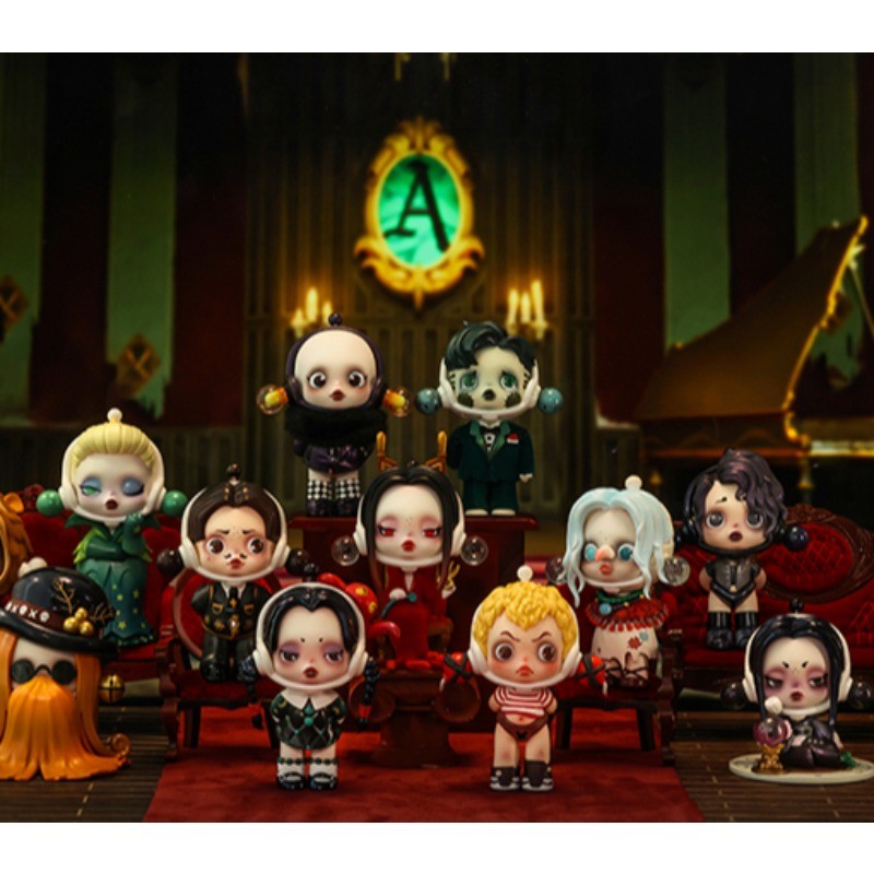 POPMART SKULLPANDA Adams Family Series Mystery Box เครื่องประดับของเล่น