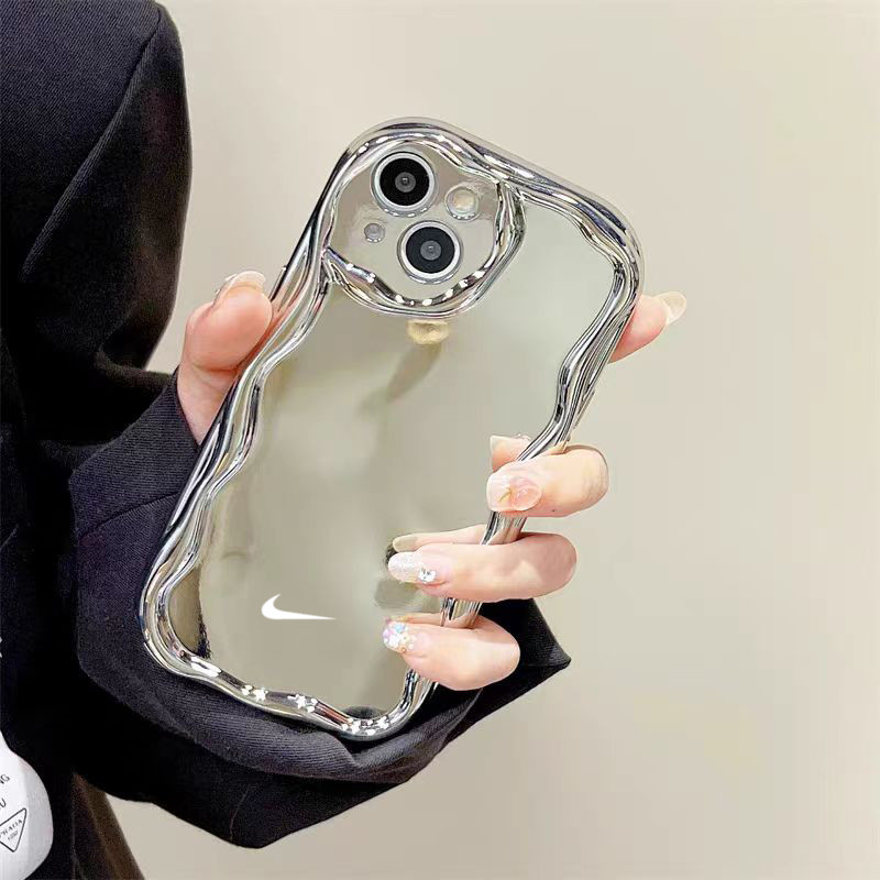 ป้องกันการชนกัน กระจก กรณีโทรศัพท์กระจกสีเงิน สไตล์เย็น iPhone 11 12 13 14 15 Pro Max XR XS X 7 8 Plusตะขอคว่ำสีขาว