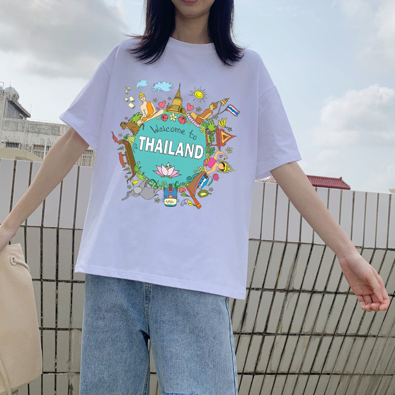 ❣ส่งจากไทย🗺 เสื้อยืดแขนสั้นหลวมๆ พิมพ์ลาย Welcome to Thailand สำหรับผู้หญิง เหมาะสำหรับใส่ถ่ายรูปนอก
