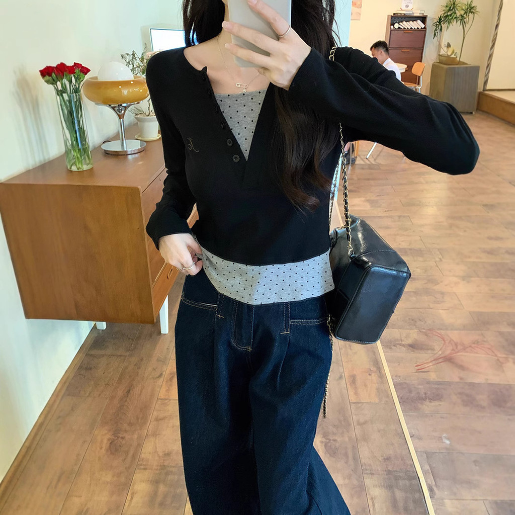 เสื้อยืดคอวีผ้าฝ้ายปักลายตัวอักษรผู้หญิงแขนยาว