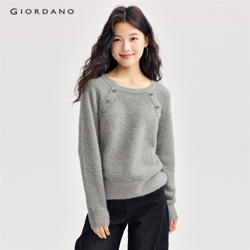 GIORDANO WOMEN Metal embellished raglan sleeve sweater 18354932