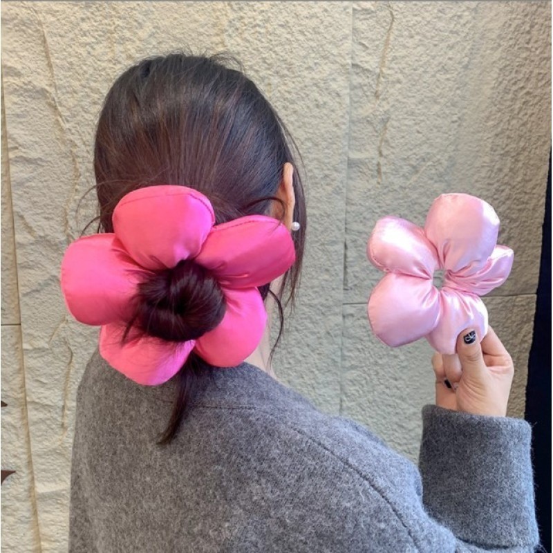 แหวนผมขนาดใหญ่ดอกไม้สามมิติผู้หญิงหวานขด Scrunchie แฟชั่นเครื่องประดับผม ราคา ถูกที่สุด ดีลบีเคเค แกลเลอรีภาพที่ 3