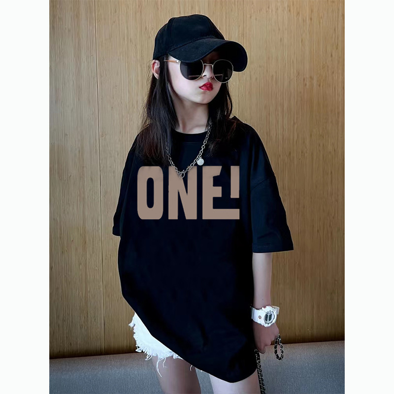 (จัดส่งตลอด 24 ชั่วโมง)KIDS PRINCESS สไตล์ฮิป - โฮป แบบ 2024 เสื้อผ้าในช่วงฤดูร้อนสำหรับเด็กขนาดกลางและขนาดใหญ่