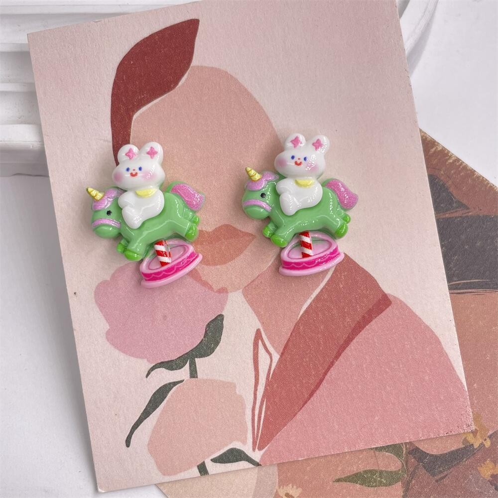 [4 @] สําหรับ Jibbitz Crocs Amusement Park ชุดของเล่นการ์ตูนเรซิ่นเครื่องประดับ diy เคสโทรศัพท์ครีมกาว Handmade กิ๊บติดผมขนาดเล็ก Patch FP
