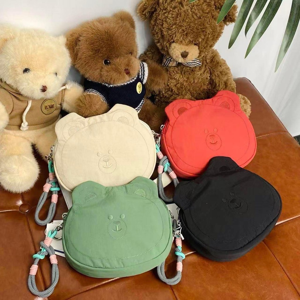 GUOOBEAR แบรนด์แท้ กระเป๋าสะพายข้างใส่มือถือ หน้าหมี ผ้าไนลอน สายสะพายถอดได้ มีสายคล้องมือ GU-1112