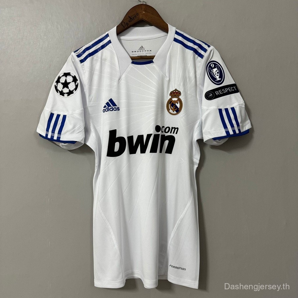 2010-11เสื้อฟุตบอลแขนสั้น real Madrid Retro Player Edition