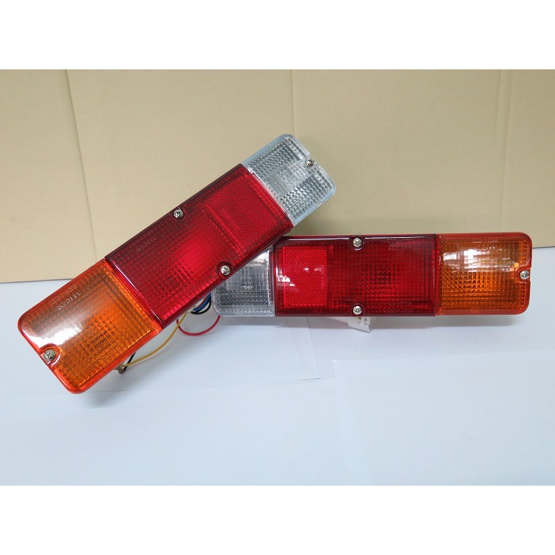 ไฟท้าย ซูซูกิ SJ 413 คาริเบียน ไฟท้ายรถจิ๊ป Suzuki Samurai SJ410 , SJ413 ปี 1981-1998 3สี 1คู่ (ข้าง