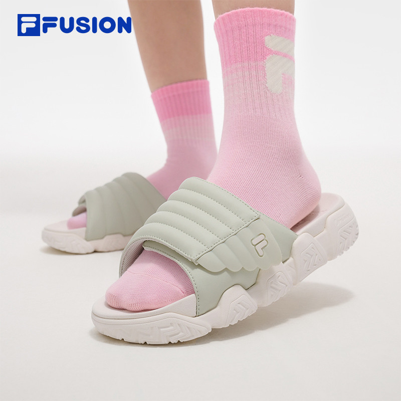 FILA Fusion Barricade Slipper สีขาว Icy Blue/Pink