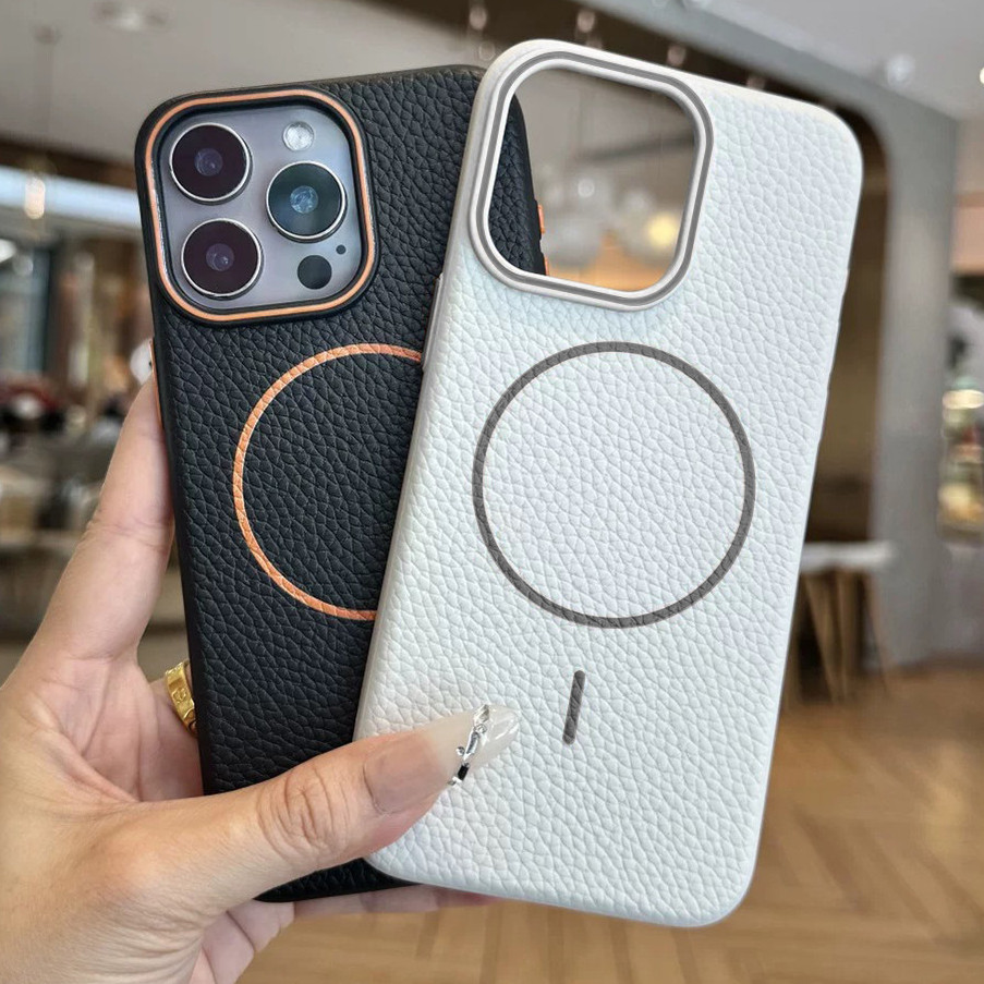 หรูหรา สีทึบหนังสําหรับ For IPhone 17 16 15 11 13 14 12 Pro Max XR X 14 15 16 Pro XS Max ลายคาร์บอนไฟเบอร์แบบแม่เหล็กเคส