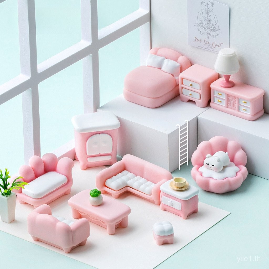 ชุดเฟอร์นิเจอร์สีชมพู Creative Q-Bomb อุปกรณ์ตกแต่งบ้านตุ๊กตา DIY ฉากห้องนั่งเล่นขนาดเล็ก ของตกแต่งบ้านตุ๊กตา