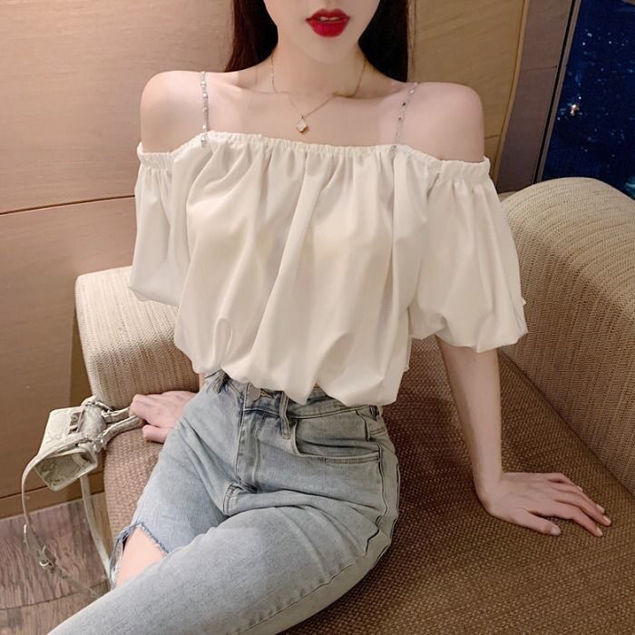 เสื้อชีฟองแขนพองเปิดไหล่เซ็กซี่ทรงหลวมแบบใหม่ฤดูร้อนเสื้อสายเดี่ยวแนวหวานสำหรับผู้หญิงเสื้อตัวสั้นคอคำเดียว