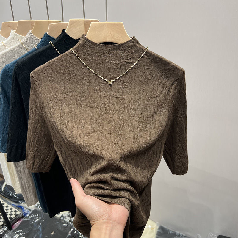 ครึ่งคอเต่าโซ่เสื้อกันหนาวกลางคอสั้นผู้หญิงต้นฤดูใบไม้ร่วงสไตล์ใหม่พื้นผิวกลางเอว จุดต่ําสุด เสื้อถักเสื้อผู้หญิง