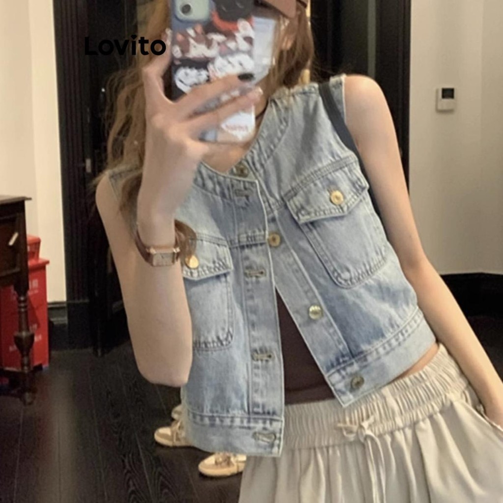 Lovito เสื้อแจ็คเก็ตยีนส์ผู้หญิง มีกระดุมหน้า มีกระเป๋า สีพื้น สไตล์ลำลอง LNM67109